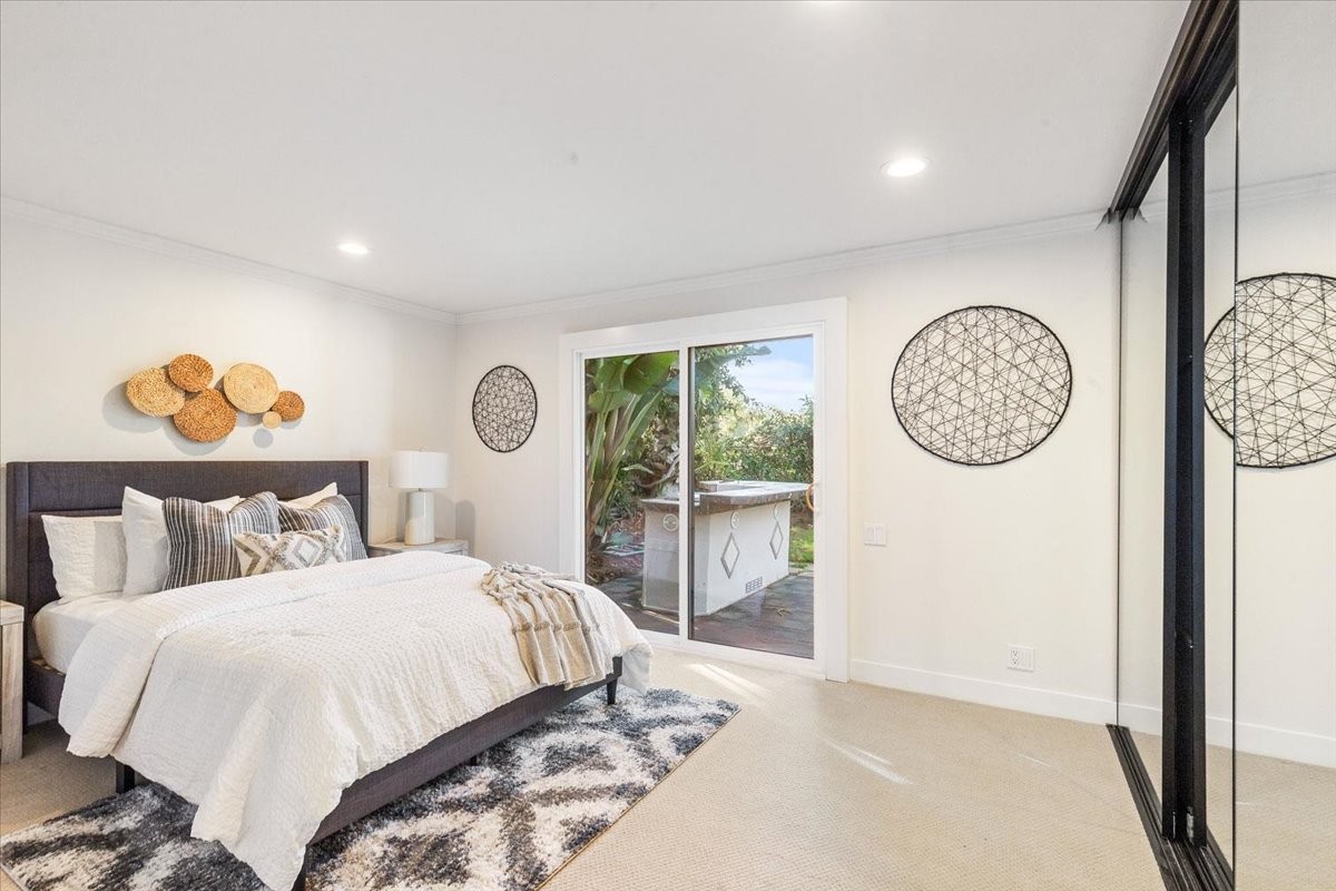 Elfyer - Laguna Hills, CA House - For Sale