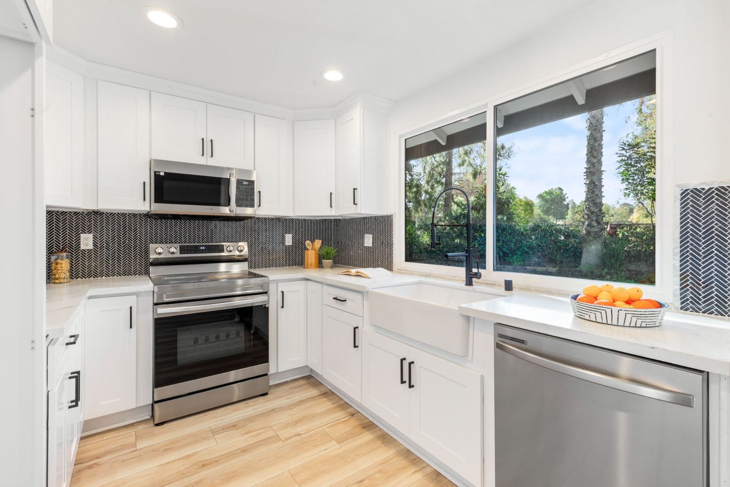 Elfyer - Laguna Hills, CA House - For Sale