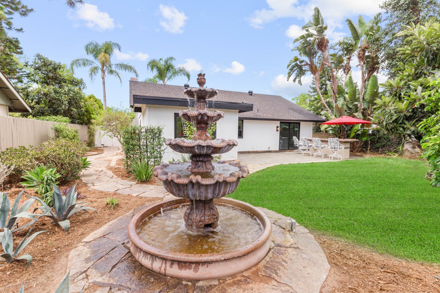 Elfyer - Laguna Hills, CA House - For Sale