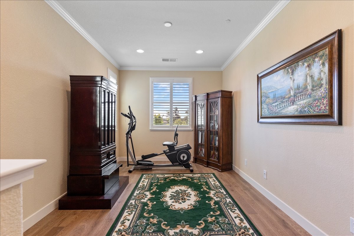 Elfyer - Sacramento, CA House - For Sale
