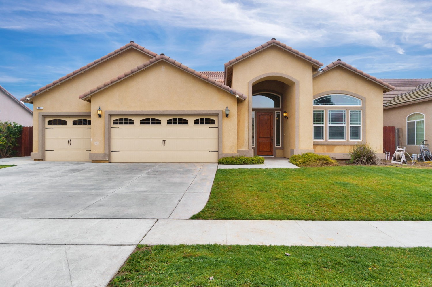 Elfyer - Kerman, CA House - For Sale