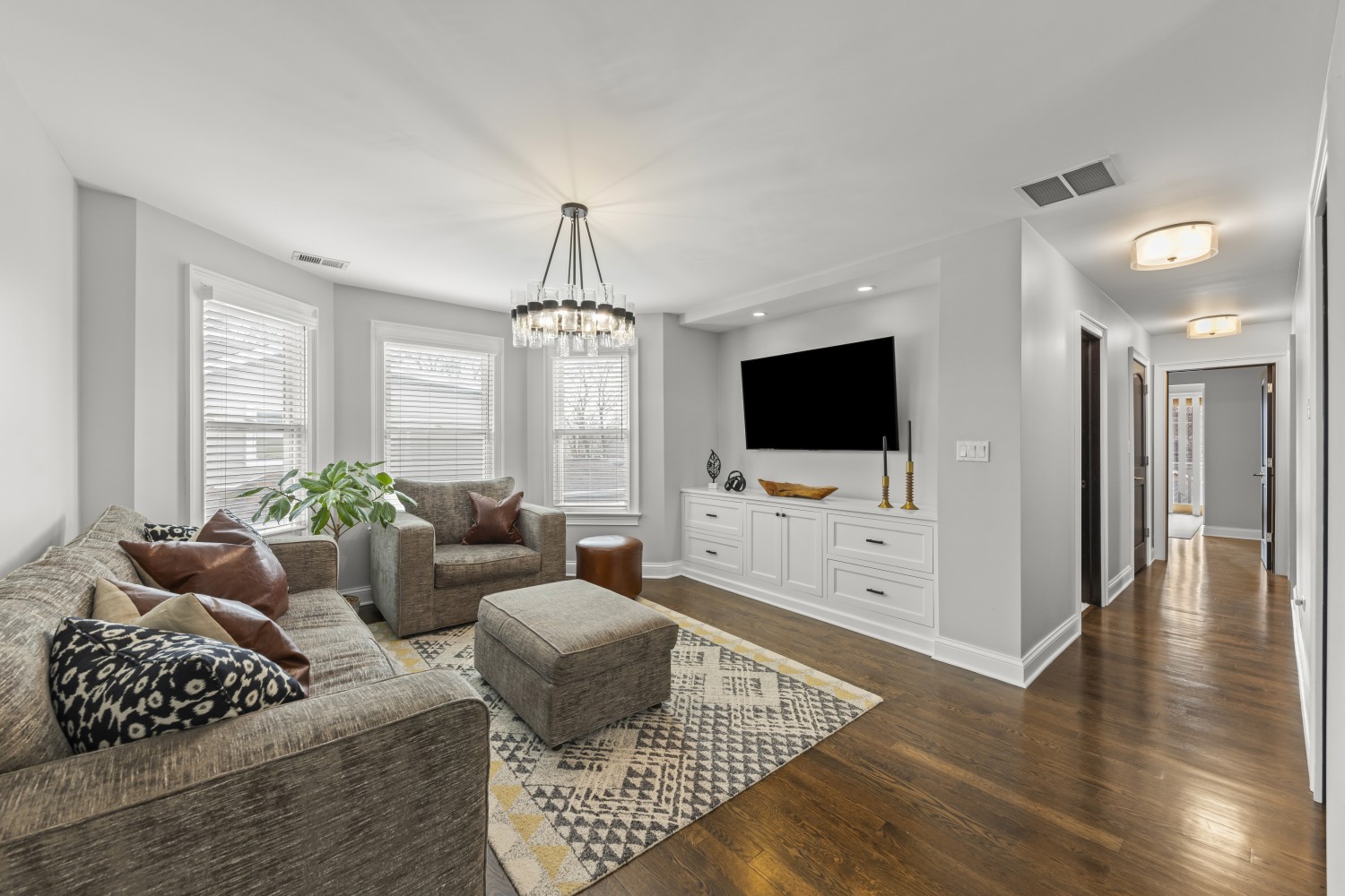 Elfyer - Chicago, IL House - For Sale