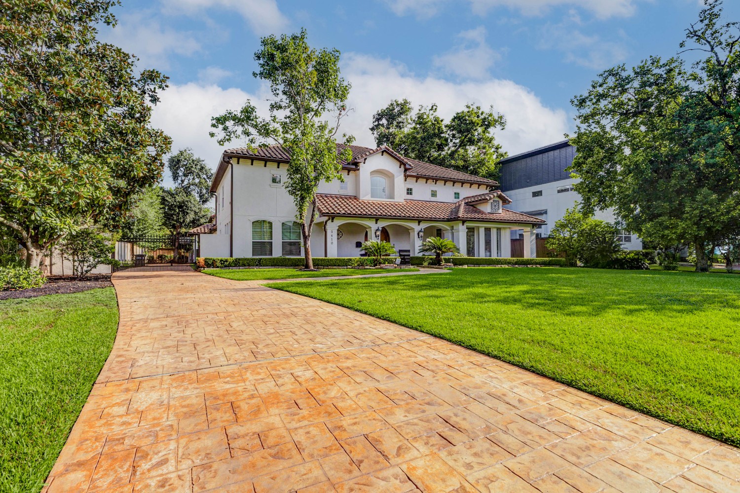 Elfyer - Bellaire, TX House - For Sale