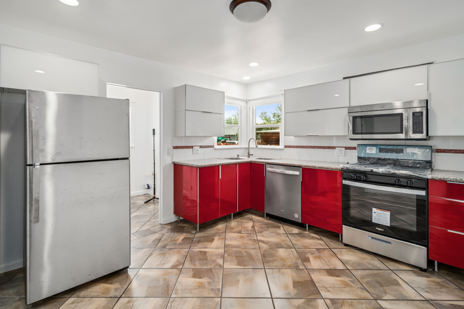 Elfyer - Lancaster, CA House - For Sale