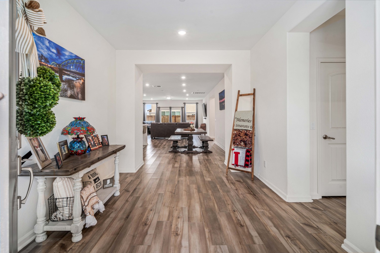 Elfyer - Rosamond, CA House - For Sale