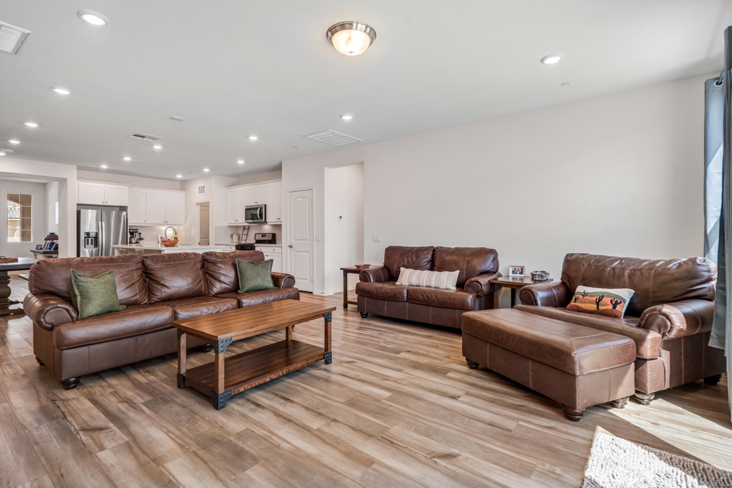 Elfyer - Rosamond, CA House - For Sale