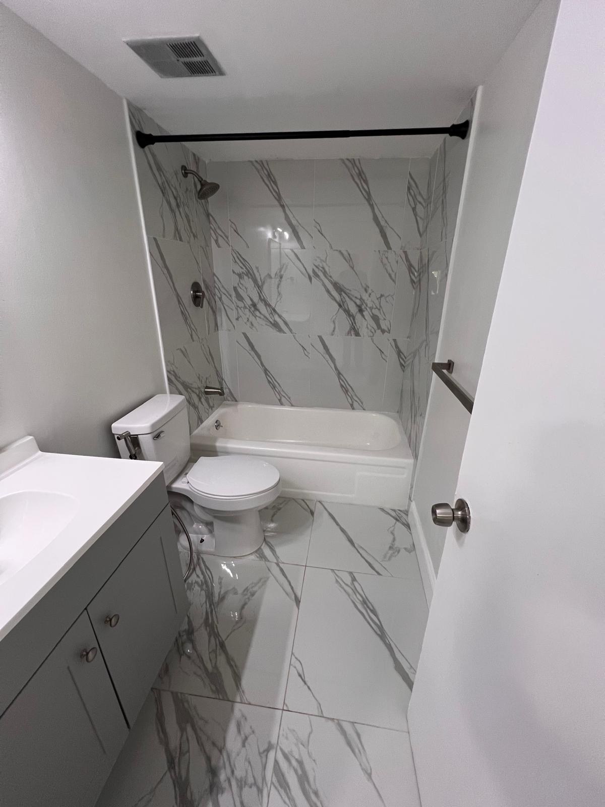 Elfyer - Hialeah, FL House - For Sale
