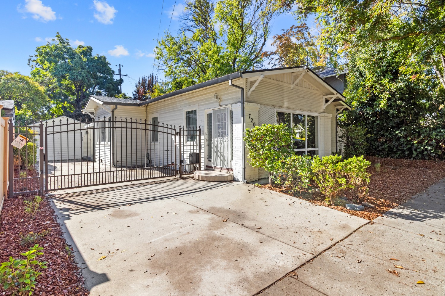 Elfyer - Stockton, CA House - For Sale