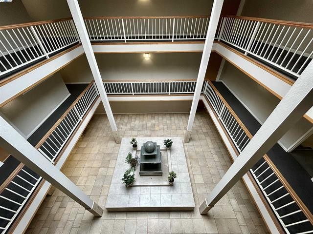 Elfyer - Oakland, CA House - For Sale