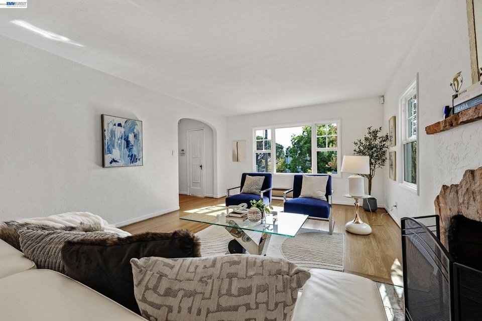 Elfyer - Oakland, CA House - For Sale