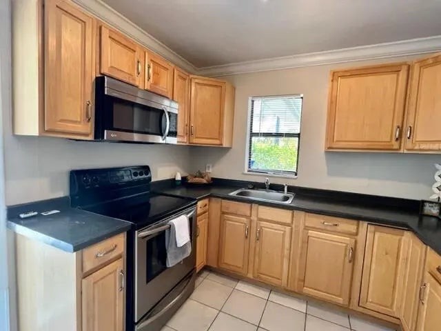 Elfyer - Fort Lauderdale, FL House - For Sale