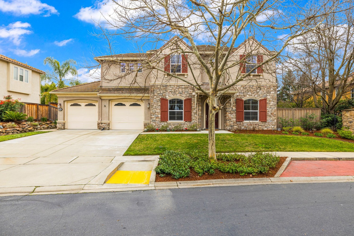 Elfyer - Roseville, CA House - For Sale