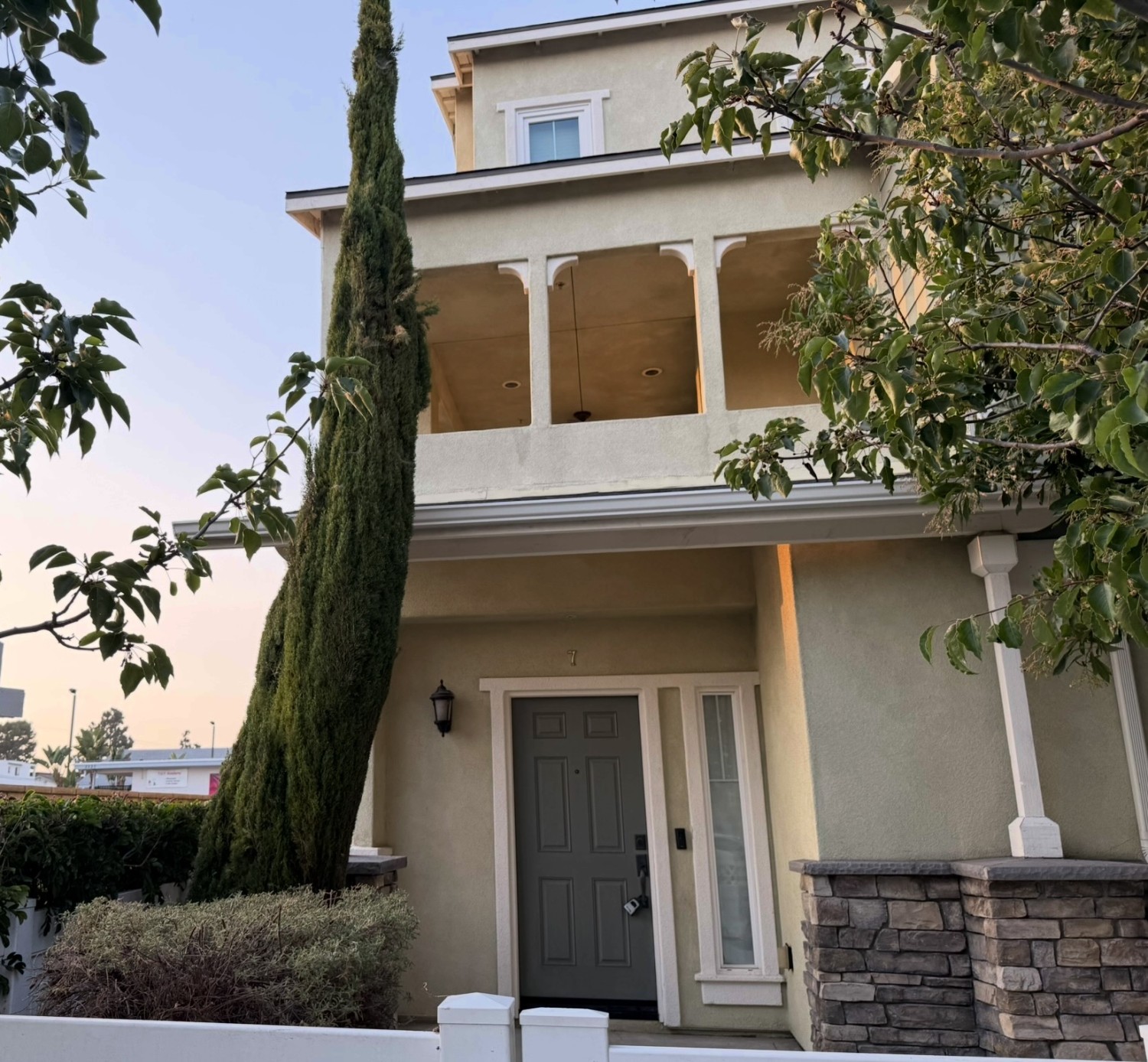 Elfyer - Torrance, CA House - For Sale