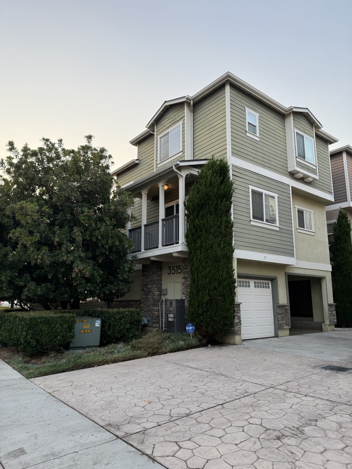 Elfyer - Torrance, CA House - For Sale