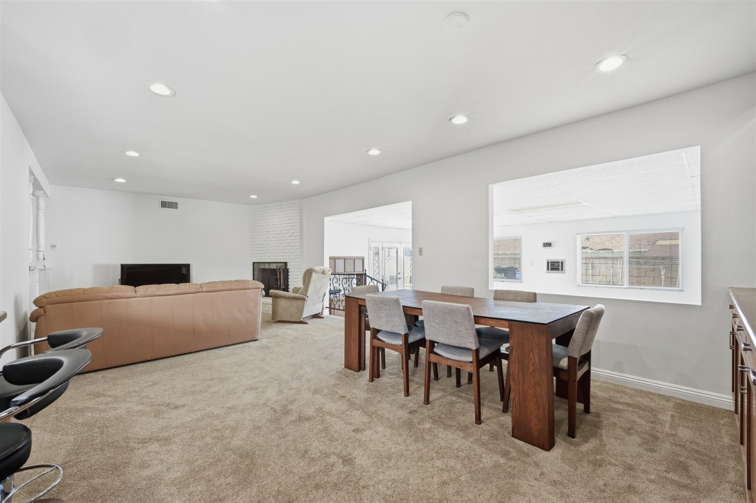 Elfyer - Covina, CA House - For Sale