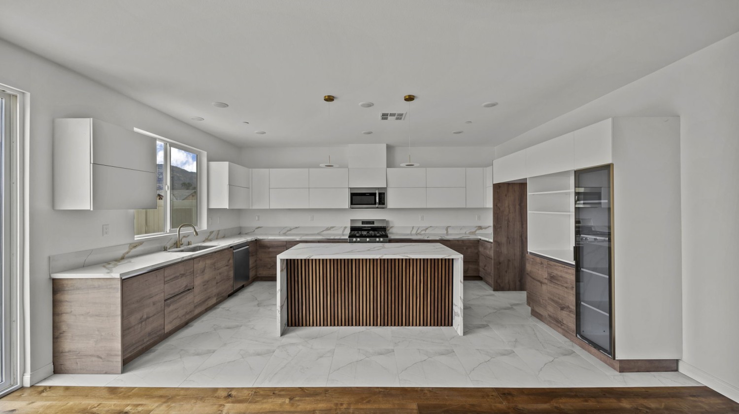 Elfyer - Moreno Valley, CA House - For Sale