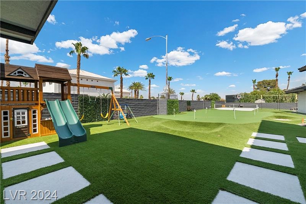 Elfyer - Las Vegas, NV House - For Sale