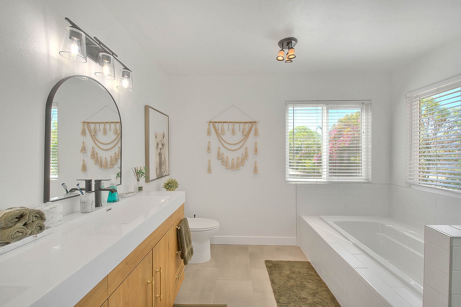 Elfyer - Riverside, CA House - For Sale