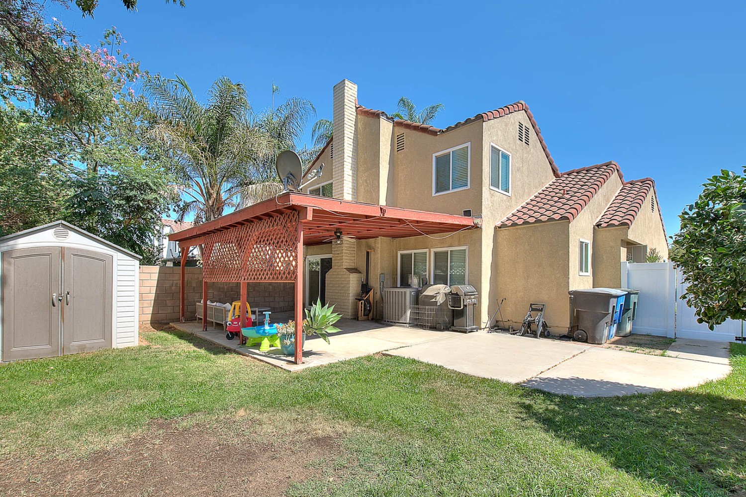 Elfyer - Riverside, CA House - For Sale