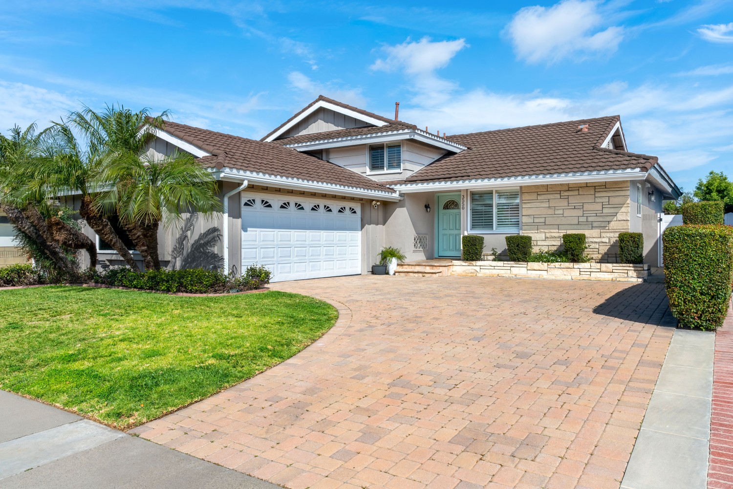 Elfyer - Long Beach, CA House - For Sale