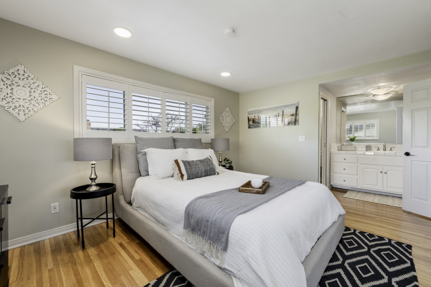 Elfyer - Long Beach, CA House - For Sale