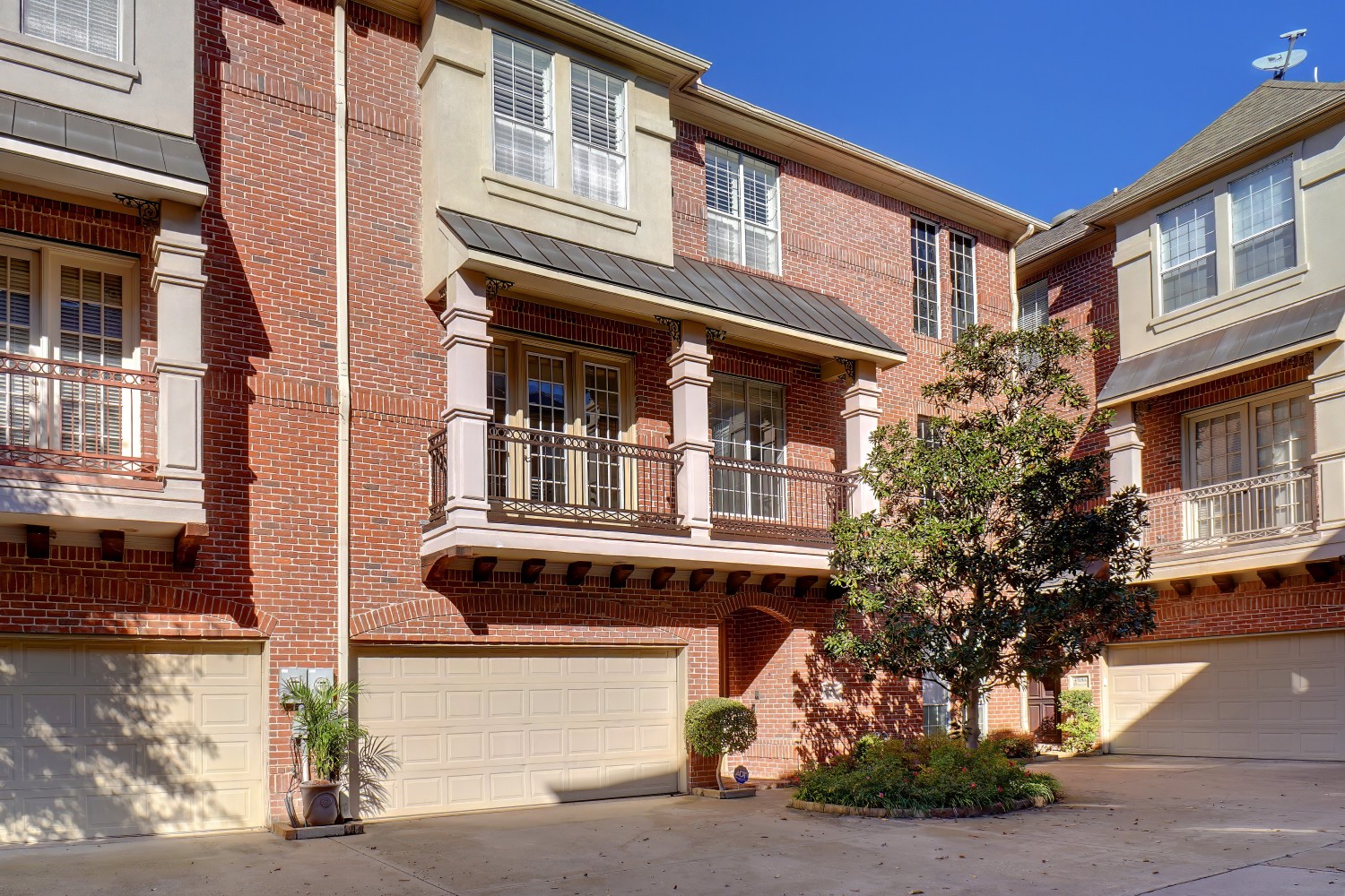 Elfyer - Dallas, TX House - For Sale