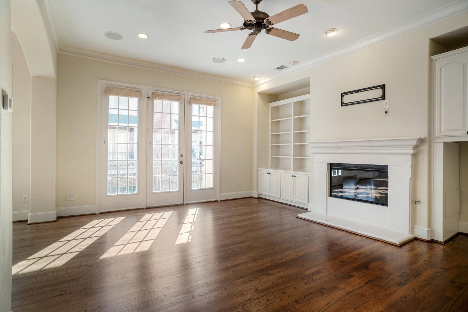 Elfyer - Dallas, TX House - For Sale