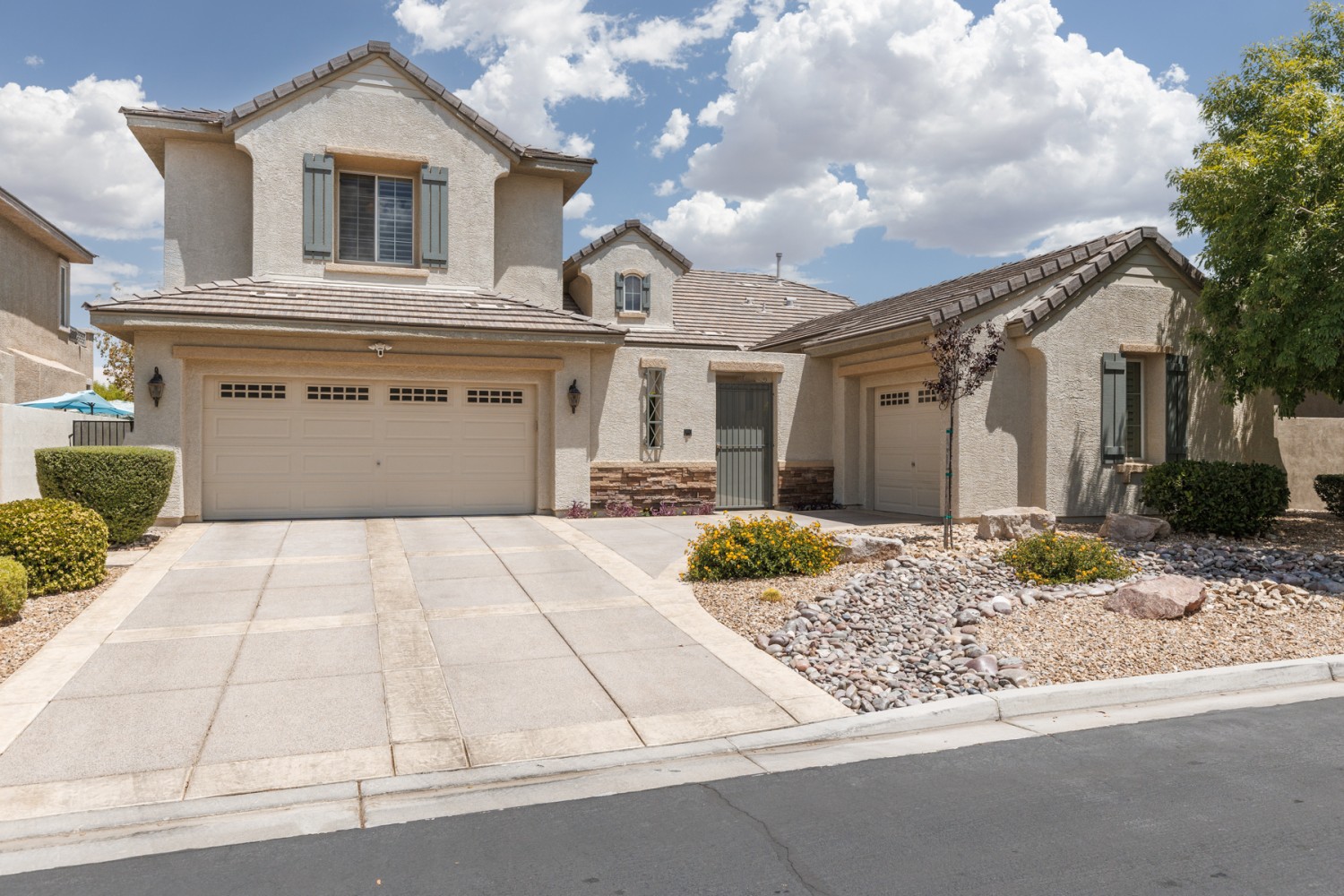 Elfyer - Las Vegas, NV House - For Sale