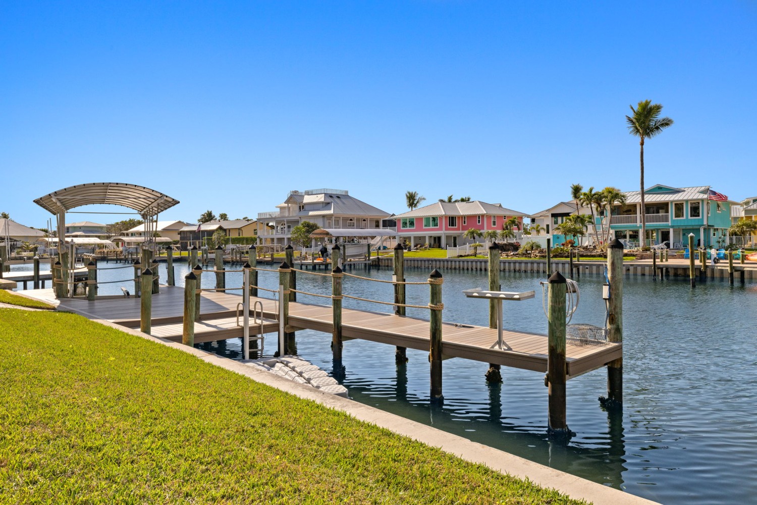 Elfyer - Fort Myers Beach, FL House - For Sale