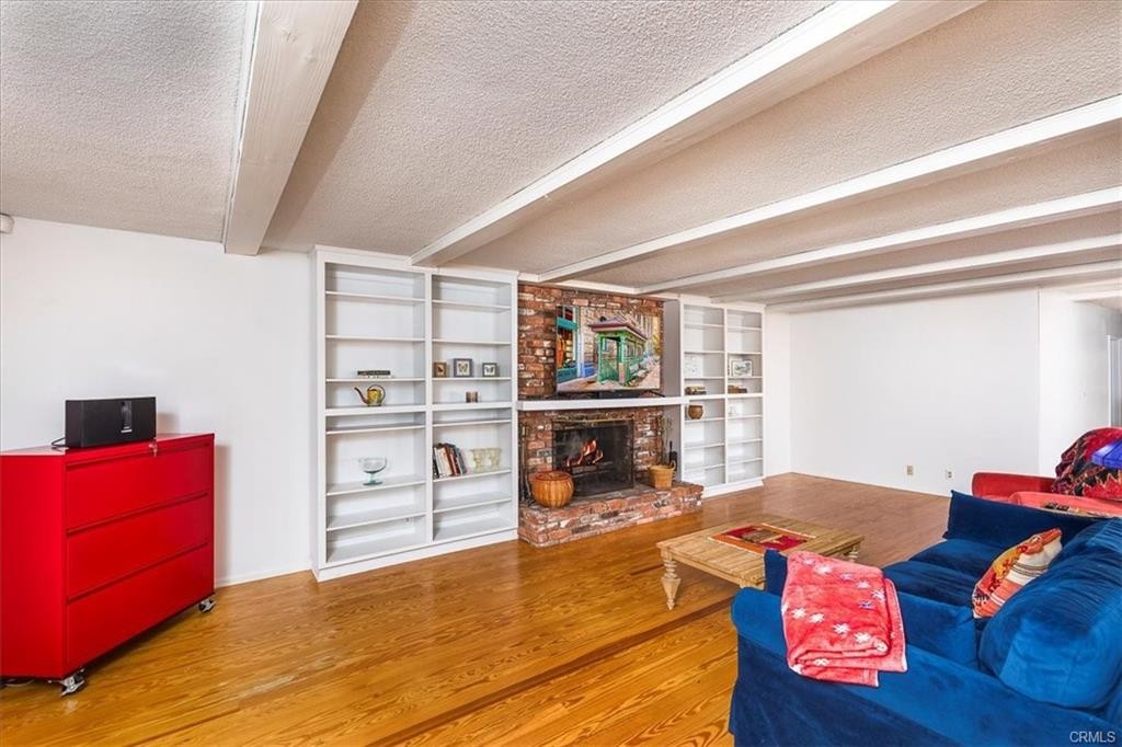 Elfyer - Fallbrook, CA House - For Sale