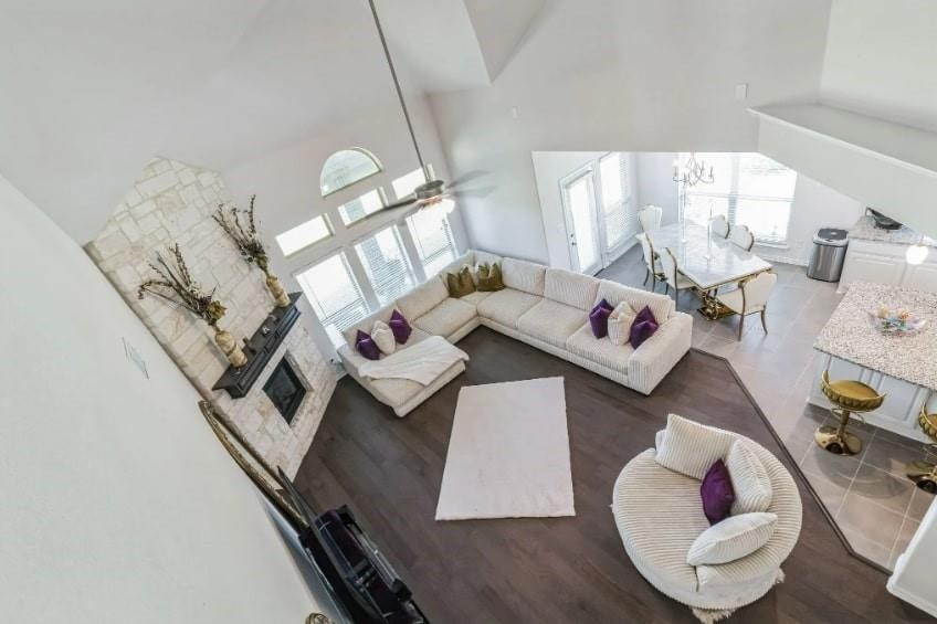 Elfyer - Ovilla, TX House - For Sale