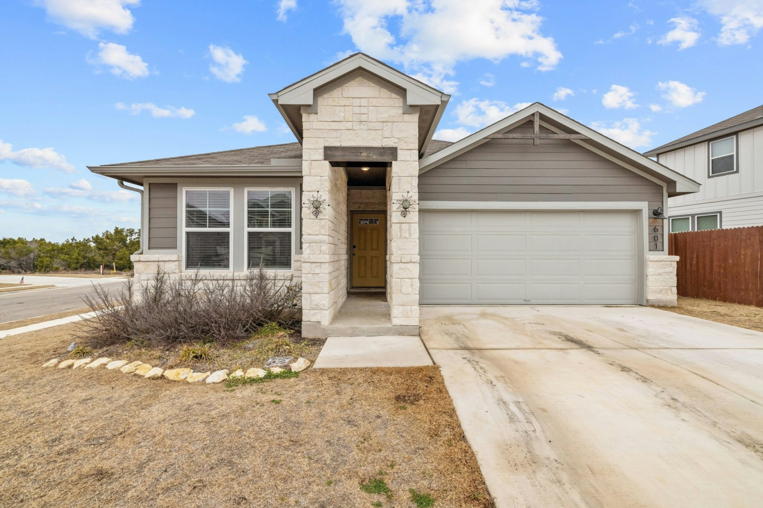 Elfyer - Liberty Hill, TX House - For Sale