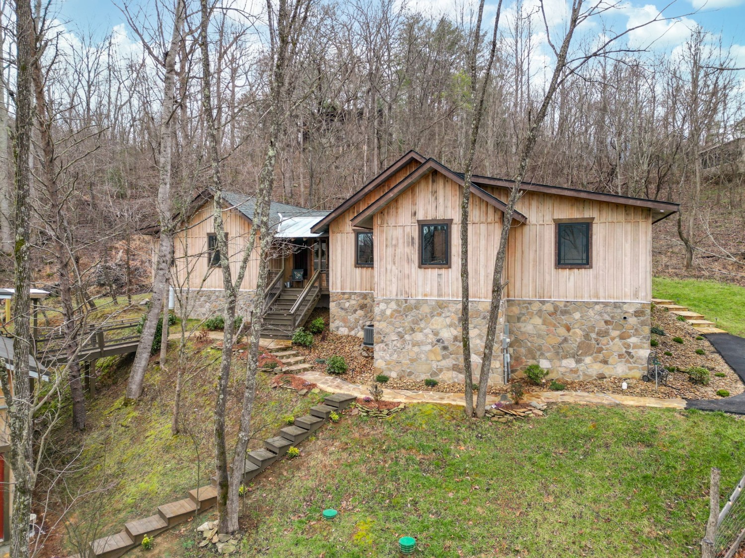 Elfyer - Sevierville, TN House - For Sale
