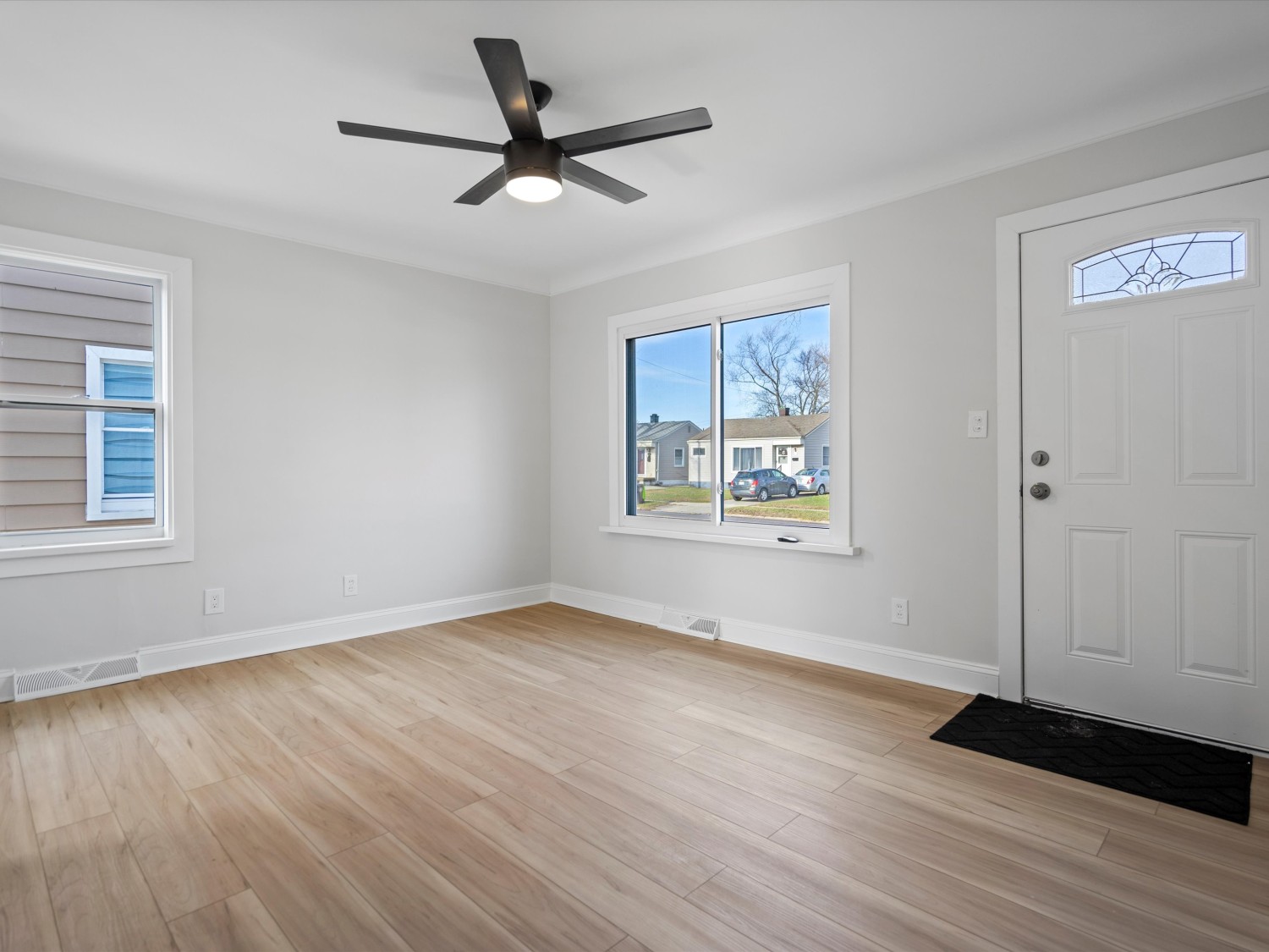 Elfyer - Madison Heights, MI House - For Sale