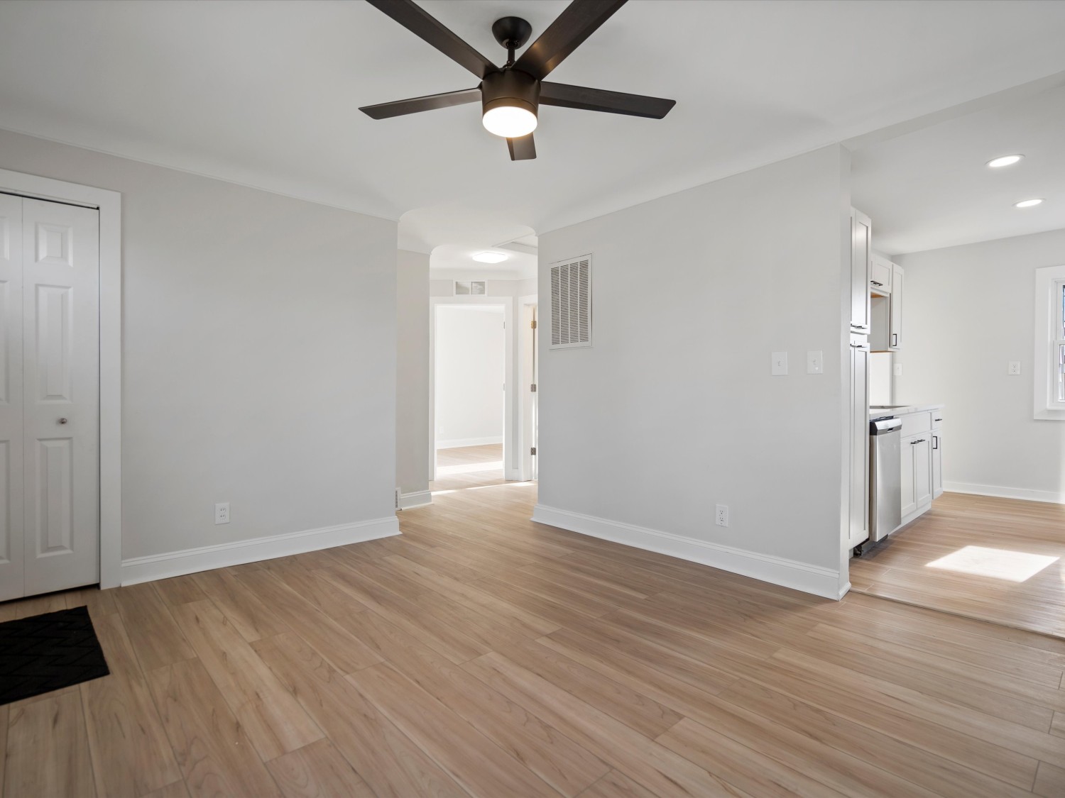 Elfyer - Madison Heights, MI House - For Sale