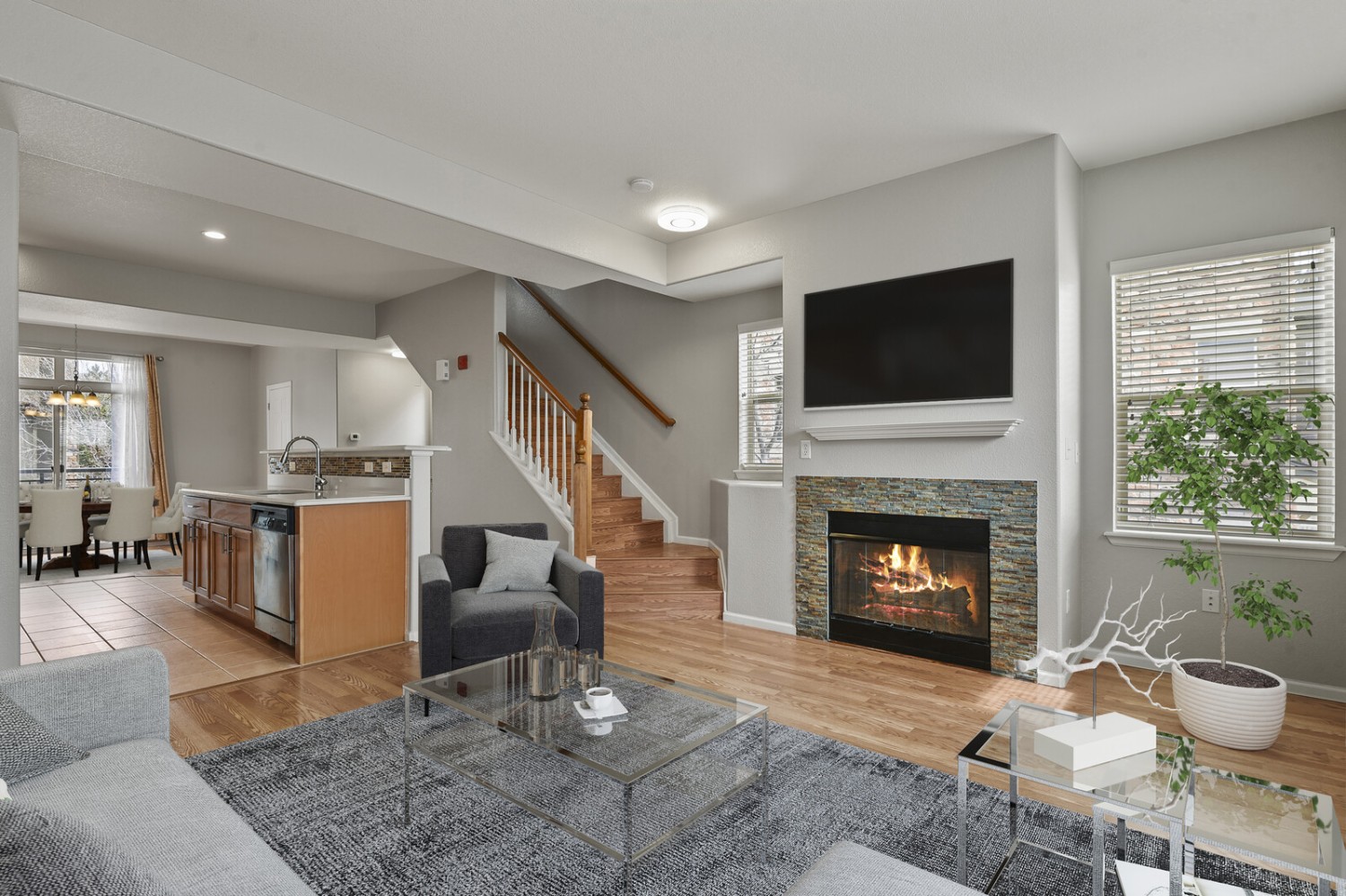 Elfyer - Aurora, CO House - For Sale