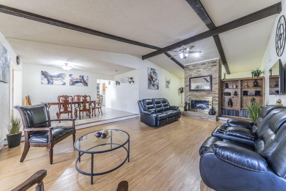 Elfyer - Grand Prairie, TX House - For Sale