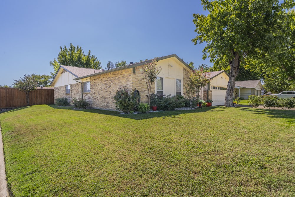 Elfyer - Grand Prairie, TX House - For Sale