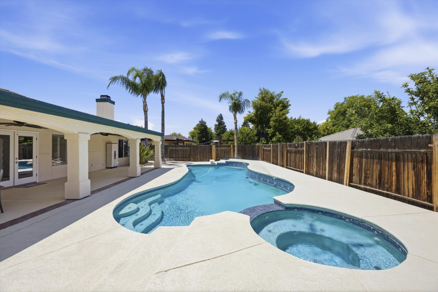 Elfyer - Bakersfield, CA House - For Sale