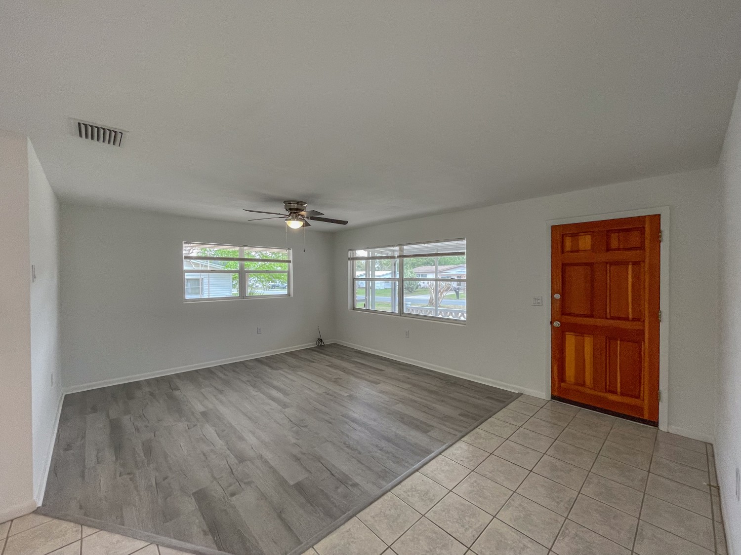 Elfyer - Beverly Hills, FL House - For Sale