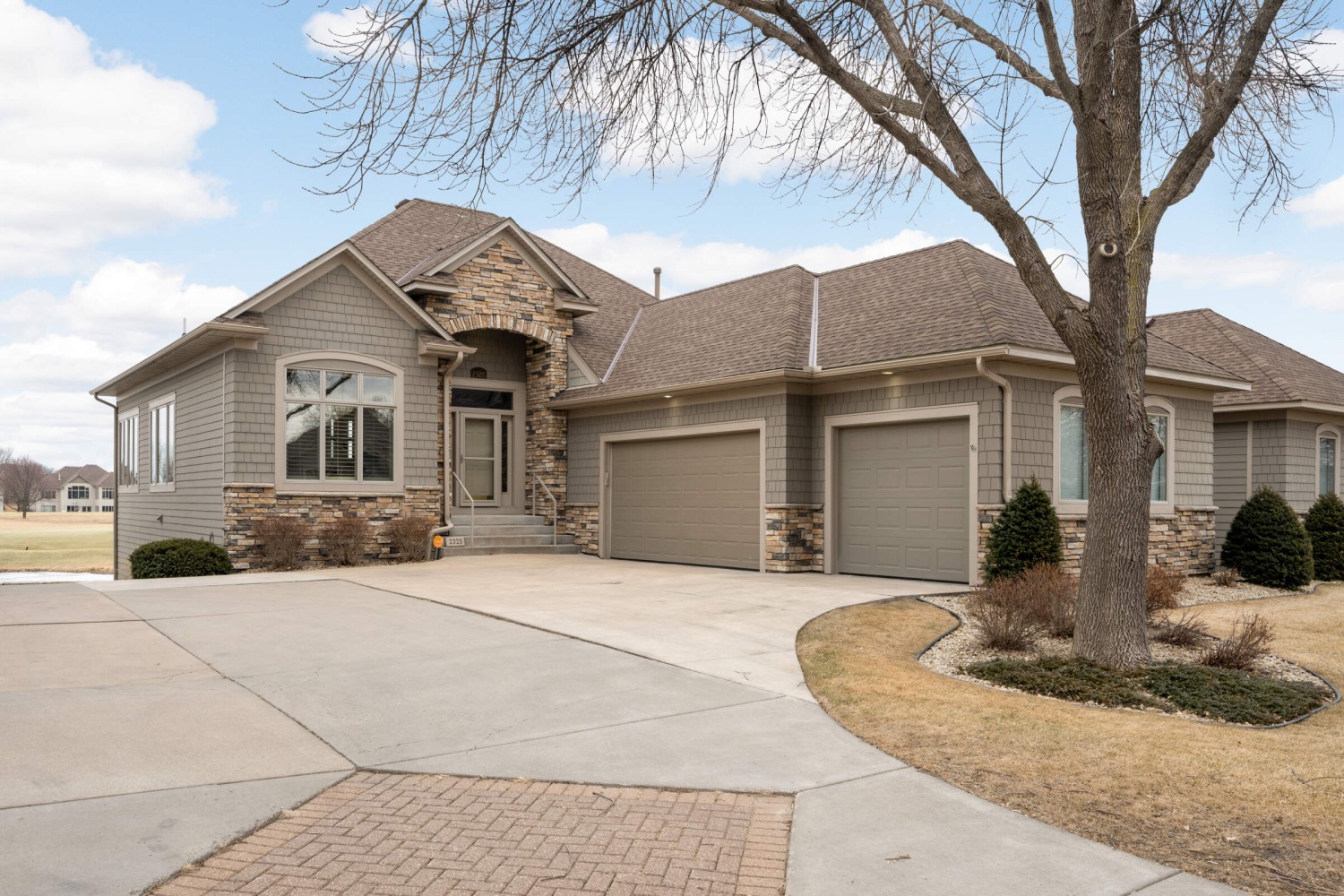 Elfyer - Blaine, MN House - For Sale