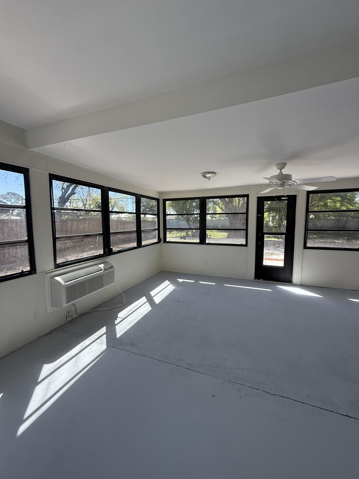 Elfyer - Port Saint Lucie, FL House - For Sale