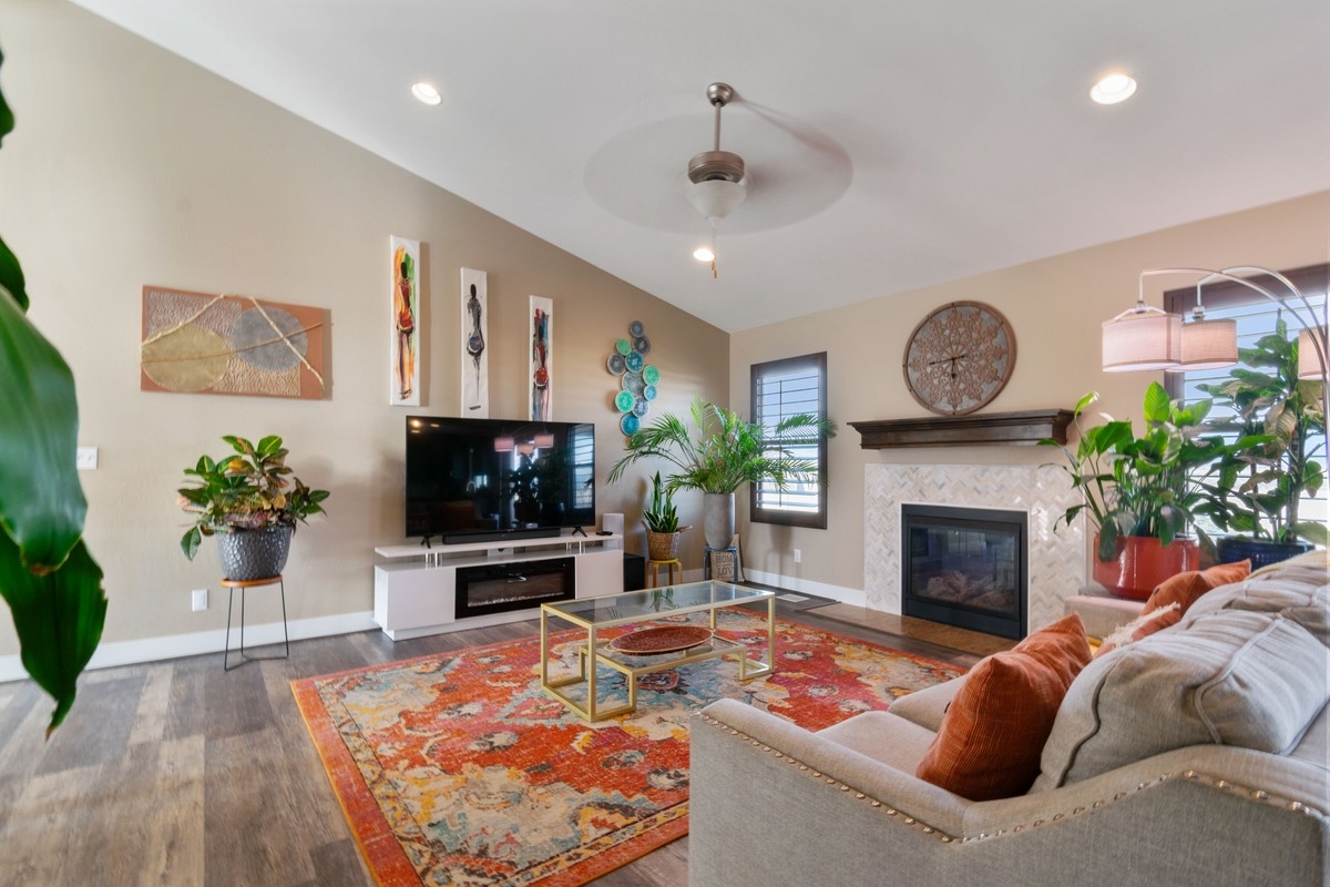 Elfyer - Grantsville, UT House - For Sale