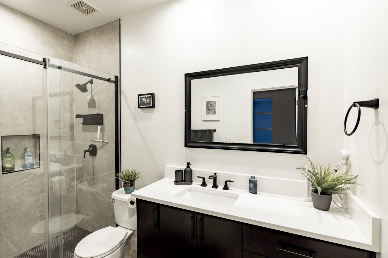 Elfyer - Sacramento, CA House - For Sale