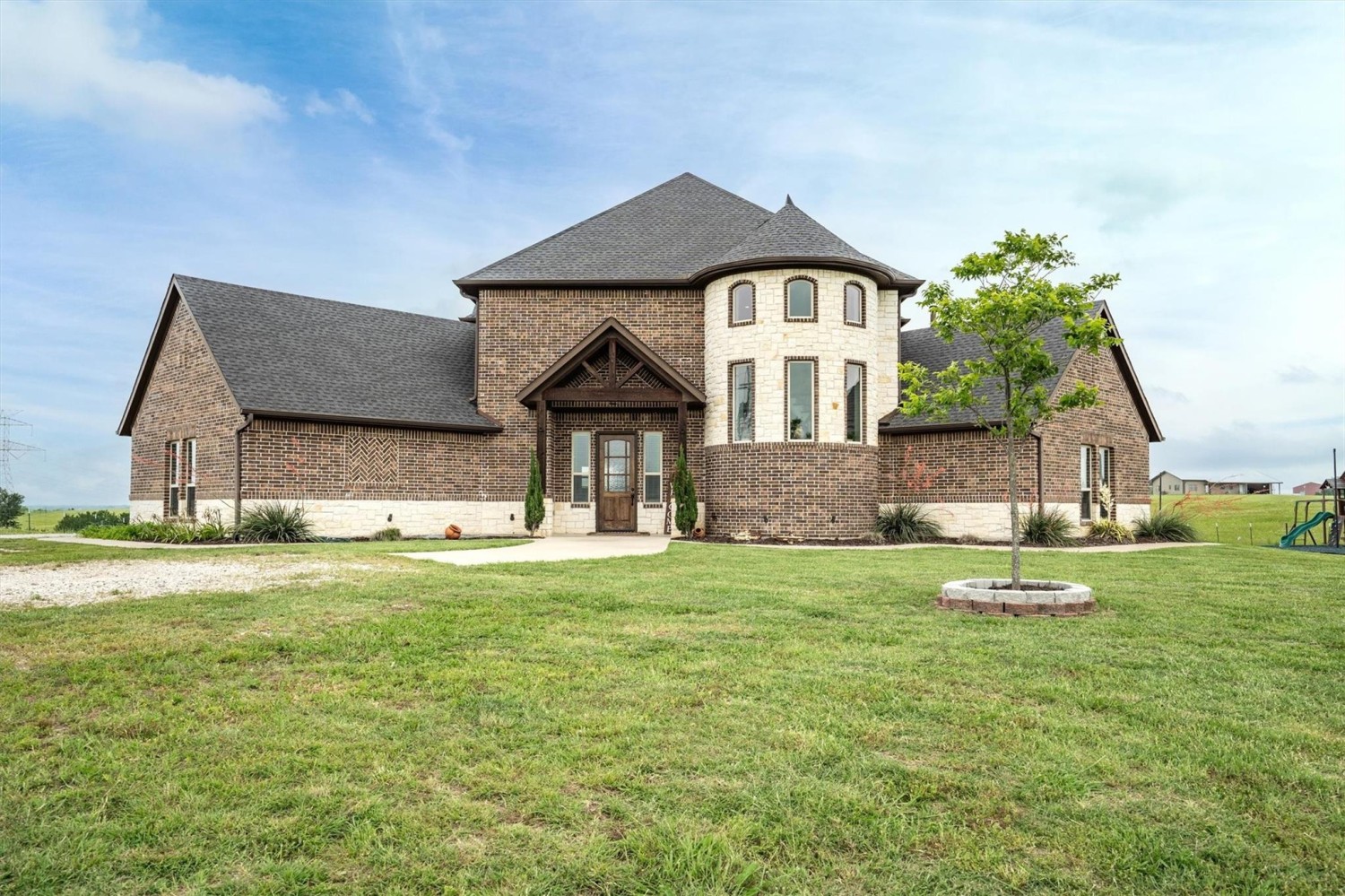 Elfyer - Farmersville, TX House - For Sale