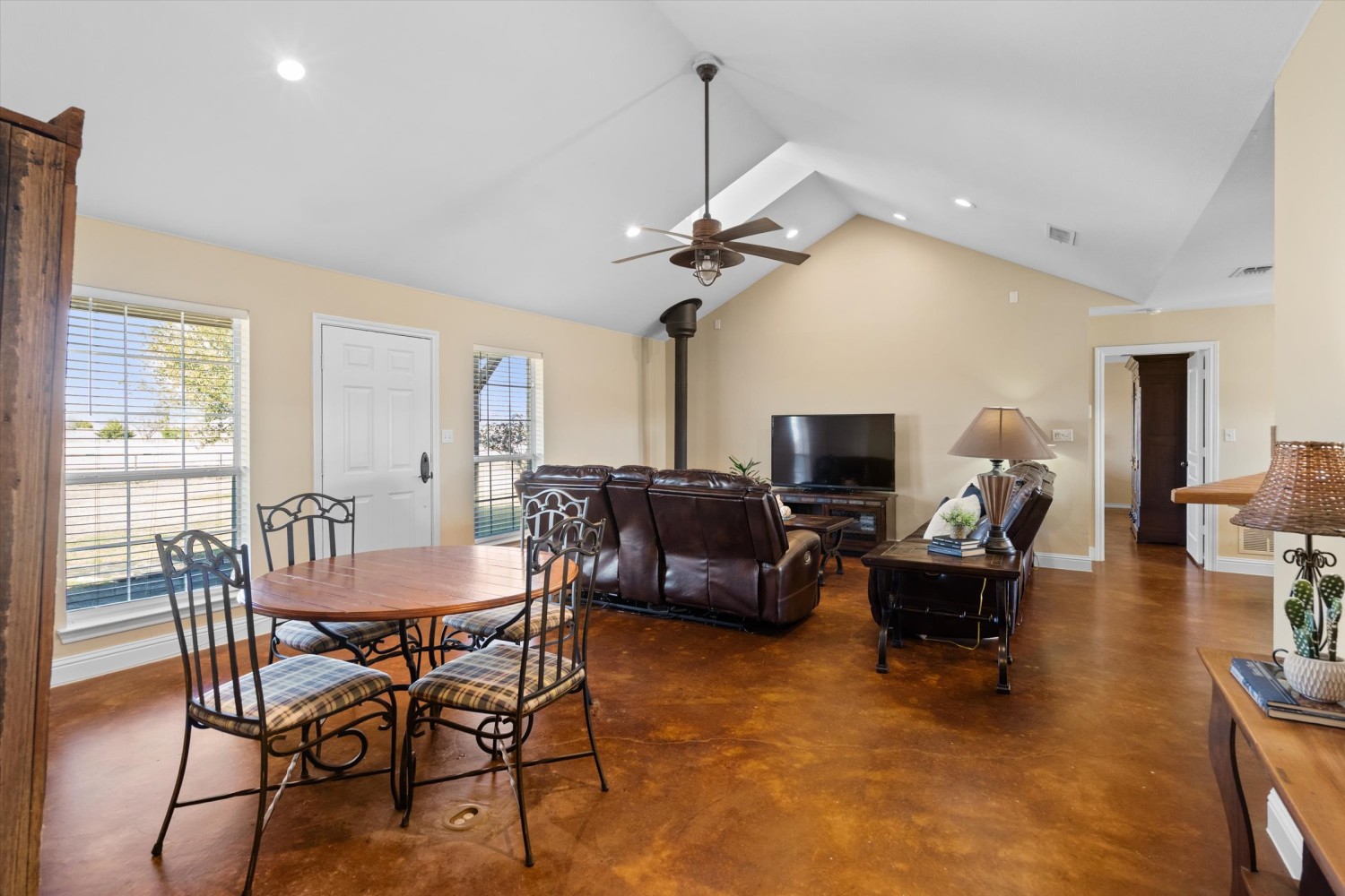 Elfyer - Farmersville, TX House - For Sale