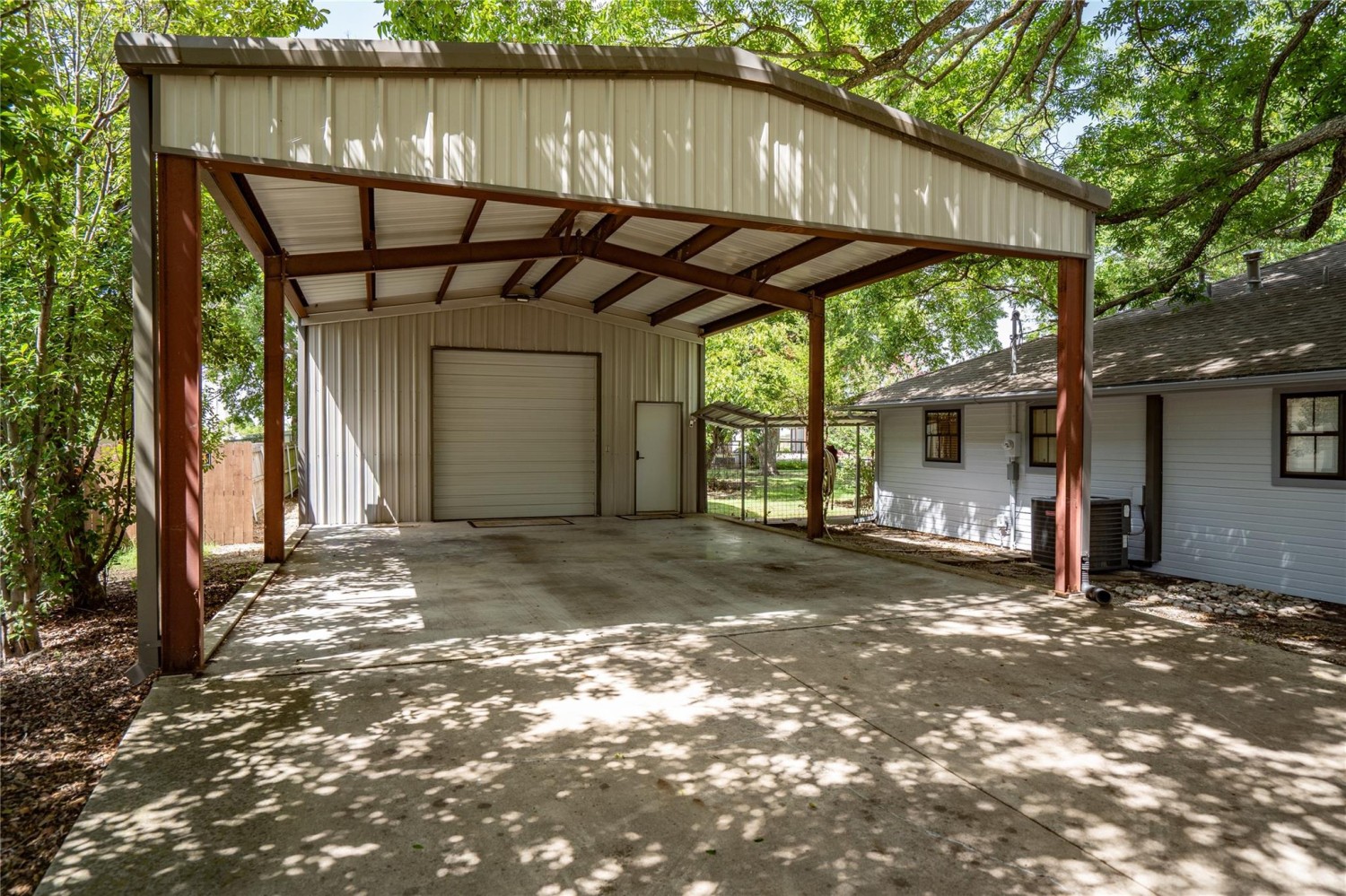 Elfyer - Farmersville, TX House - For Sale