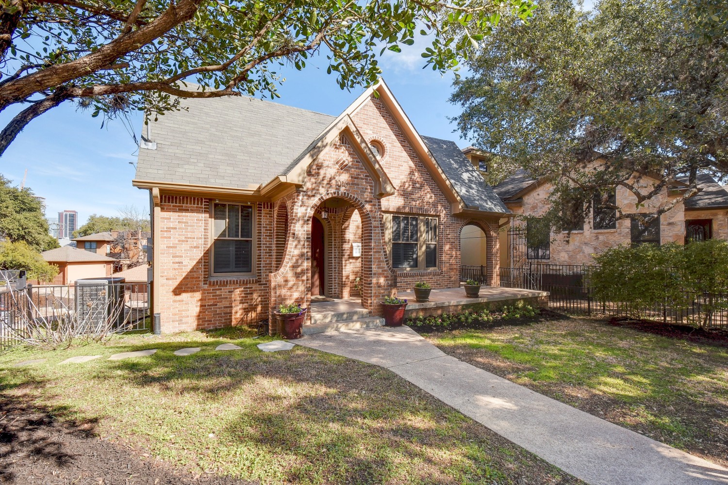 Elfyer - Austin, TX House - For Sale
