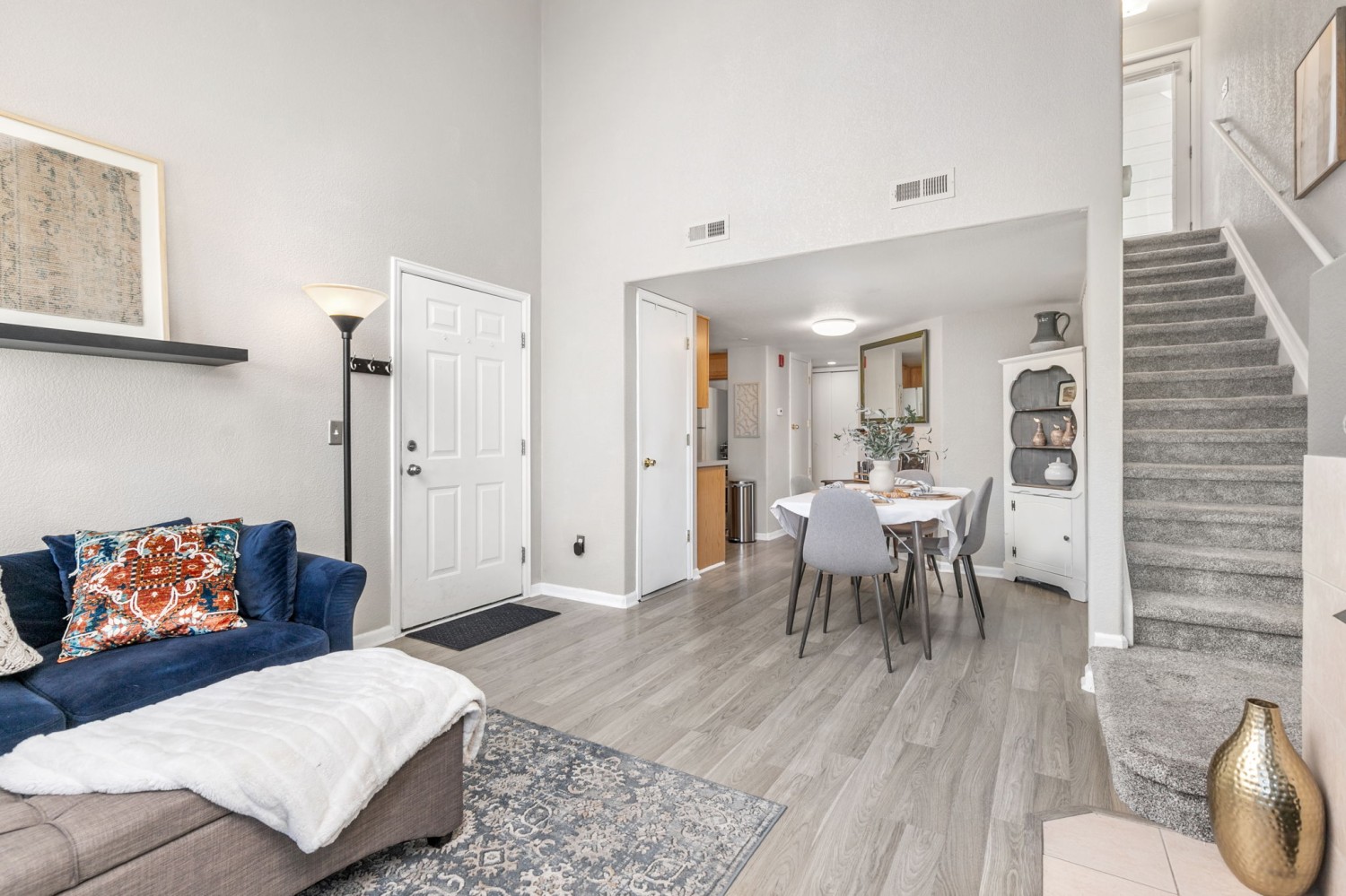 Elfyer - Aurora, CO House - For Sale