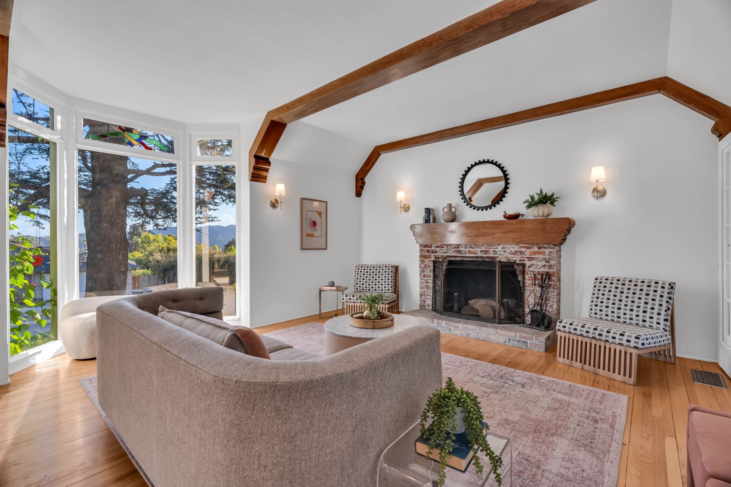 Elfyer - Glendale, CA House - For Sale